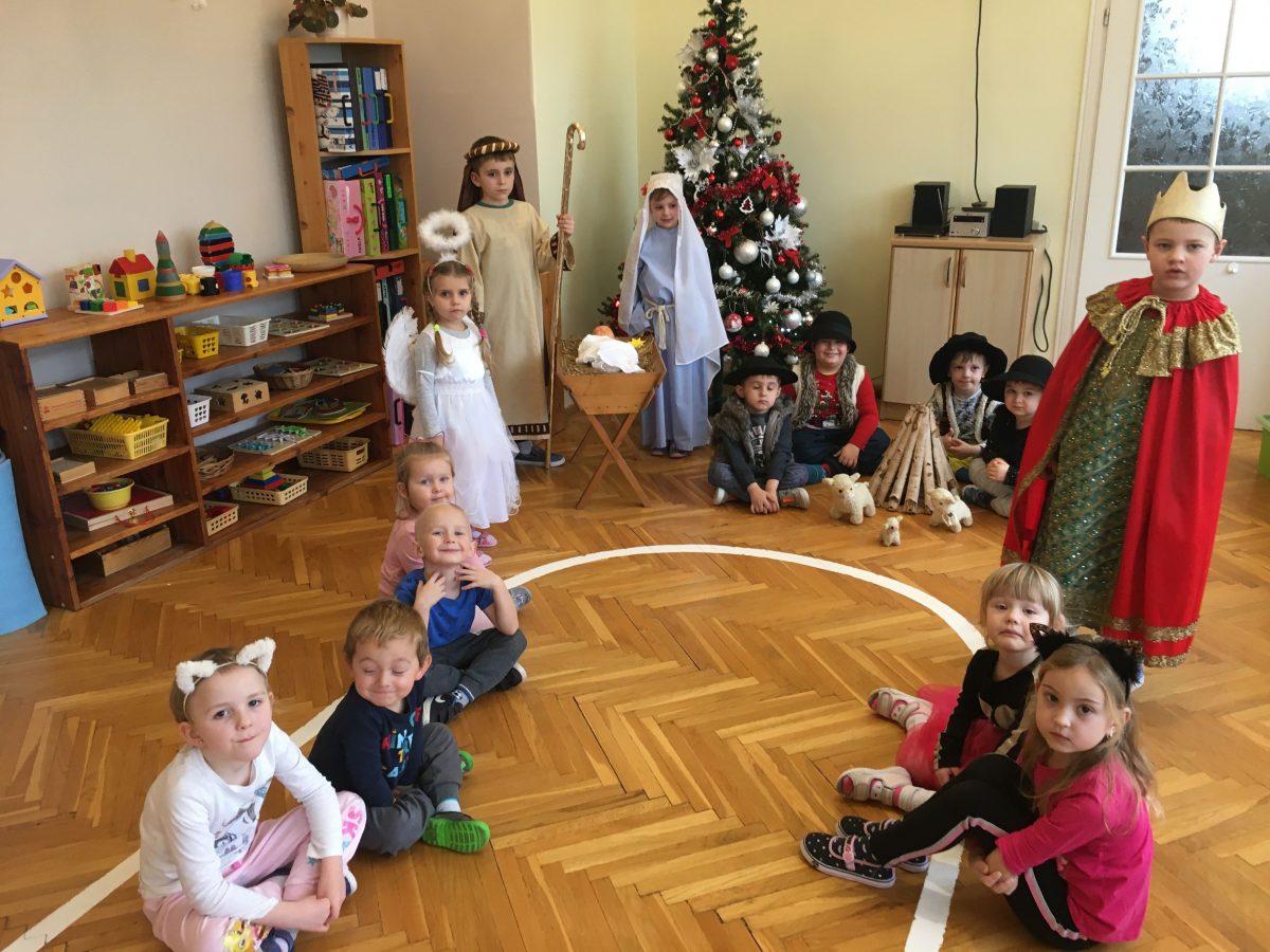 Kultywowanie tradycji świątecznych – udział w godzinkach adwentowych