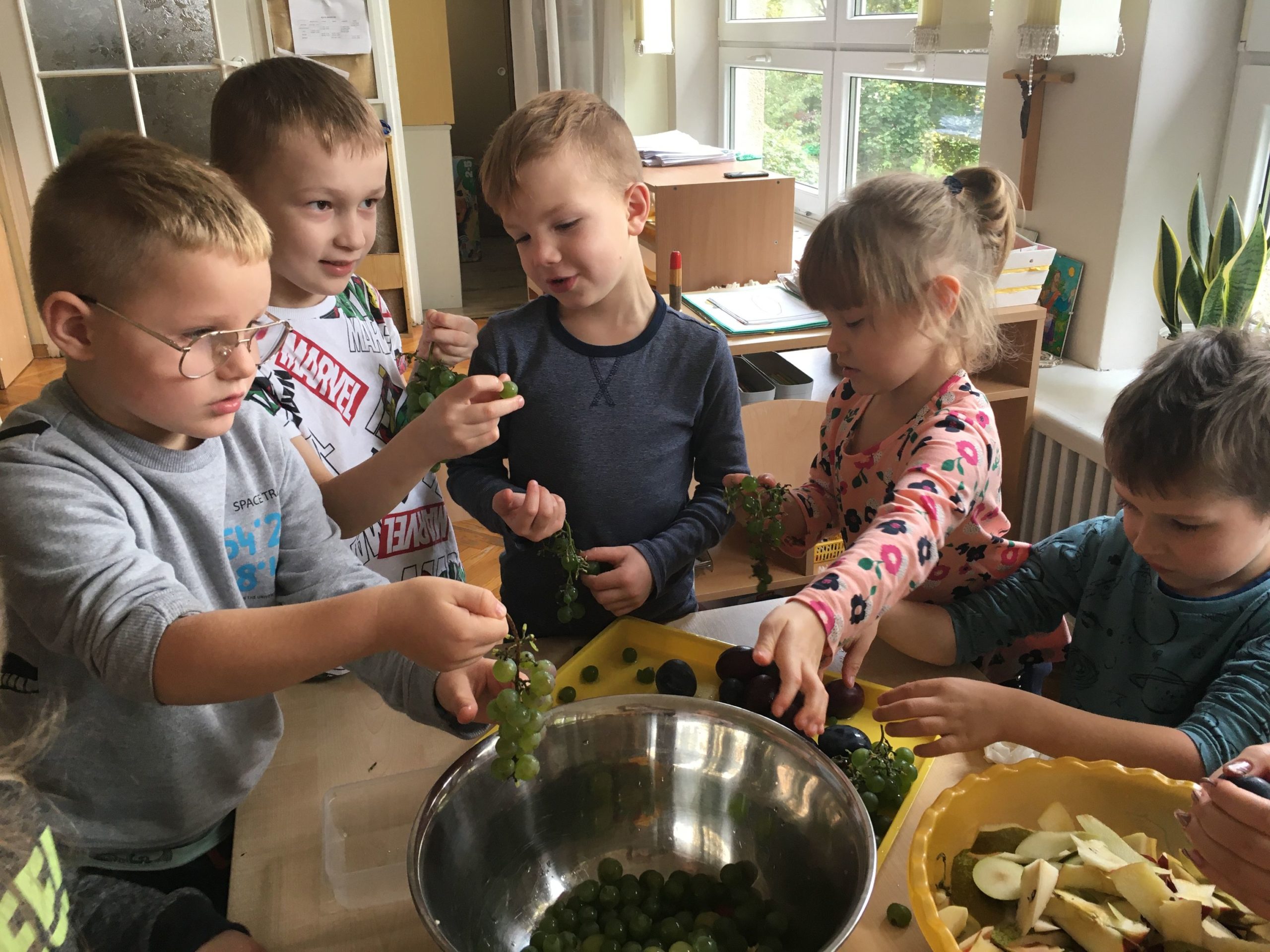 Zajęcie kulinarne – przygotowujemy sałatkę owocową